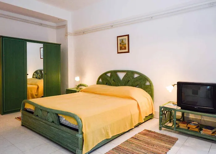 In - Istrien 11100 *