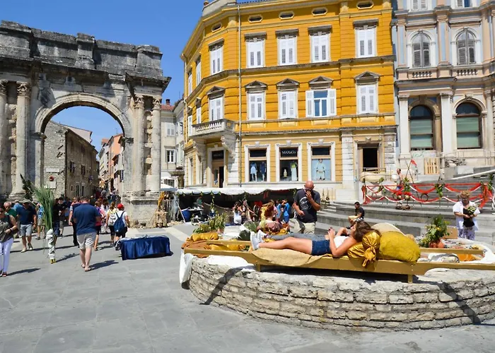 In - Istrien 11100 아파트 풀라