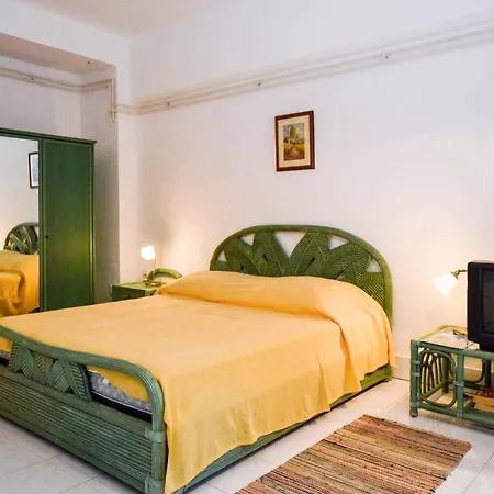 Studio In Pula/Istrien 11100 *