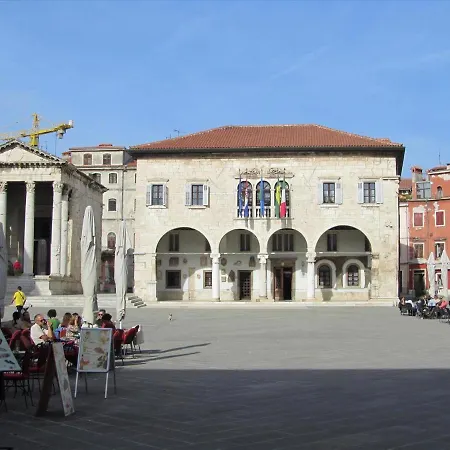 Studio In Pula - Istrien 11100 *