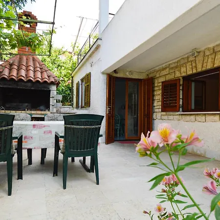 Studio Apartment Karolina II 11098 プーラ