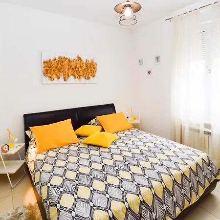 Апартаменты Studio In Pula - Istrien 11100 *