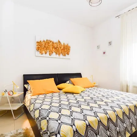 Апартаменты Studio In Pula - Istrien 11100 *