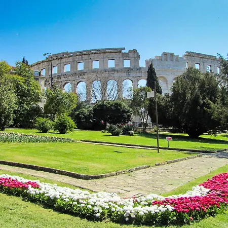 Апартаменты Studio In Pula - Istrien 11100 Пула